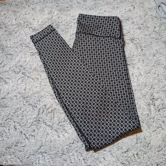 Lululemon Silver Black Wunder Under Tri Geometric Full Length Leggings Size 6 - Picture 3 of 7